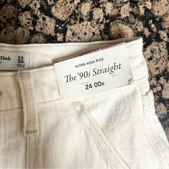 NWT Abercrombie & Fitch The '90s Straight Ultra High Rise Jeans Cream 24/00R - Picture 4 of 6